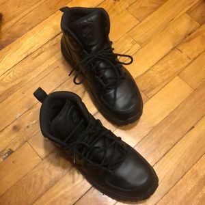 Nike Mens Boot